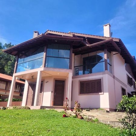 Vila Dos Ventos Apartment Gramado Bagian luar foto