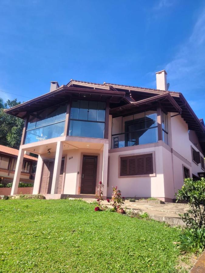 Vila Dos Ventos Apartment Gramado Bagian luar foto